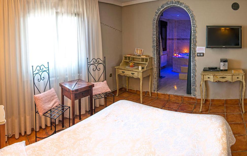 Hospedaje Villa Pilar Сантильяна-дель-Мар Экстерьер фото