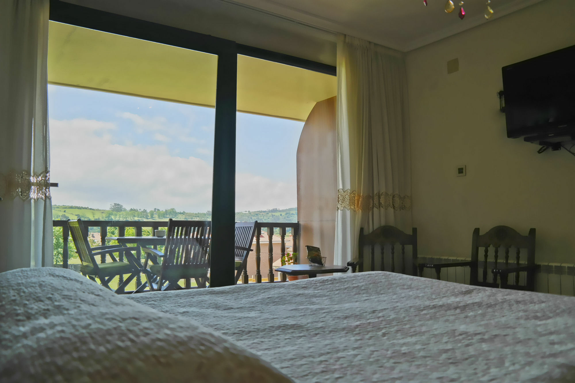 Hospedaje Villa Pilar Сантильяна-дель-Мар Экстерьер фото